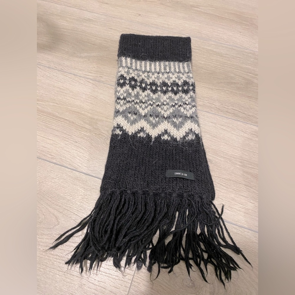 Black wool scarf